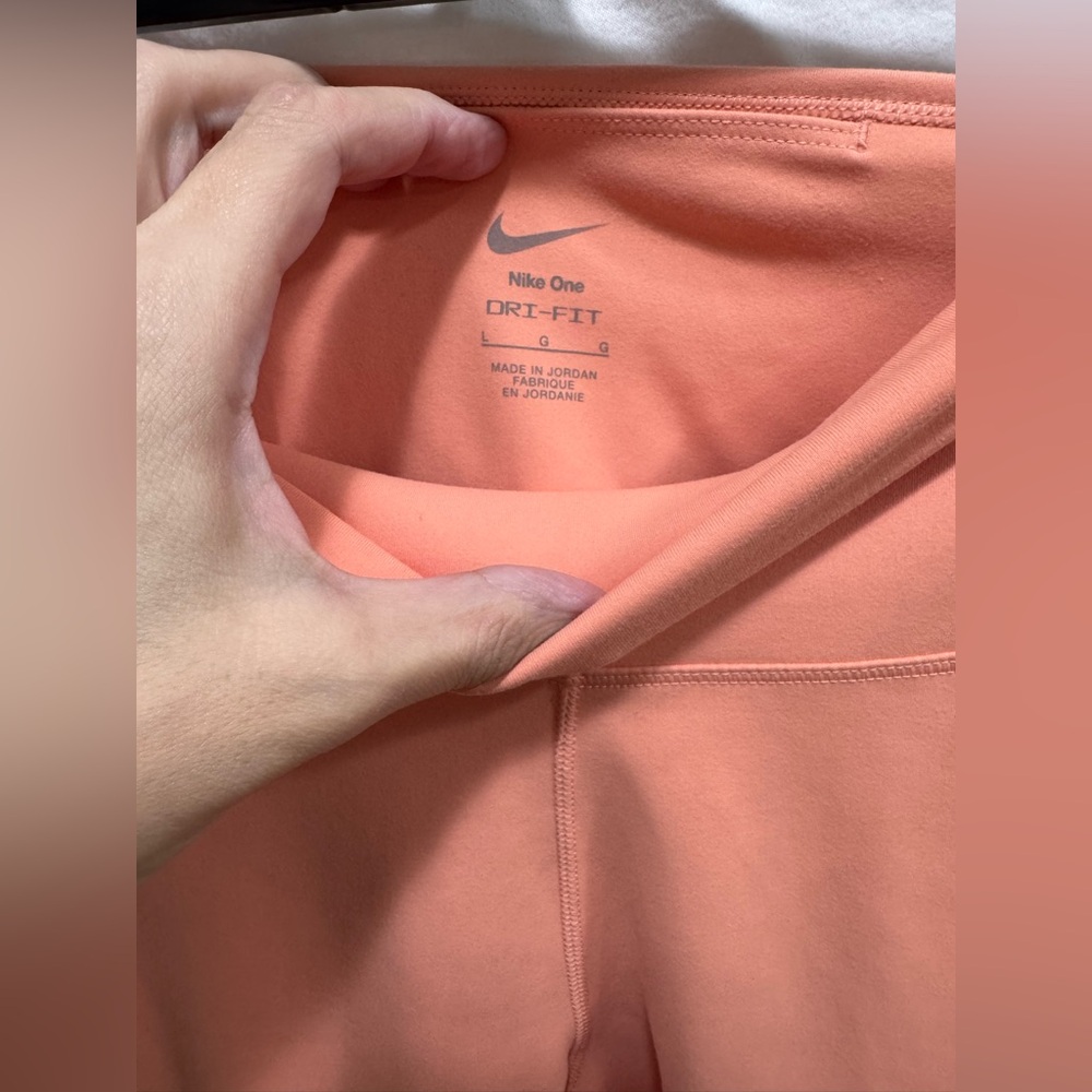 Nike Dri-FIT Leggings in Coral - Picture 6 of 7